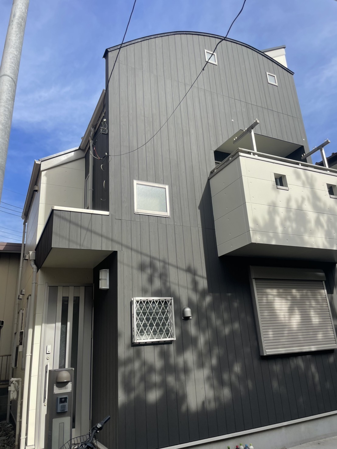 [松戸市 I様邸]丁寧施工でよみがえる外観美｜屋根・外壁塗装のビフォーアフター