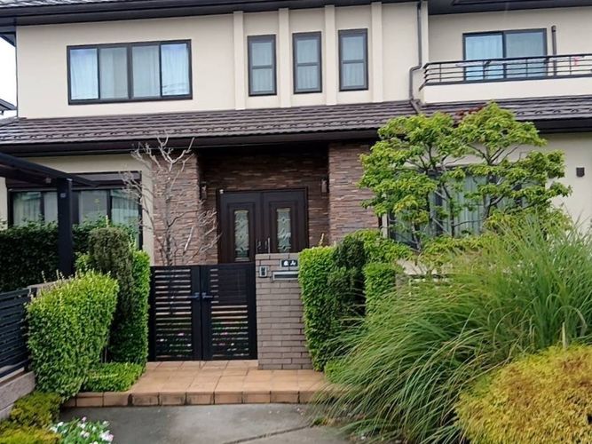 [鴻巣市 K様邸]住まいを守る外壁塗装｜軒天・玄関ドアも細部まで仕上げ！